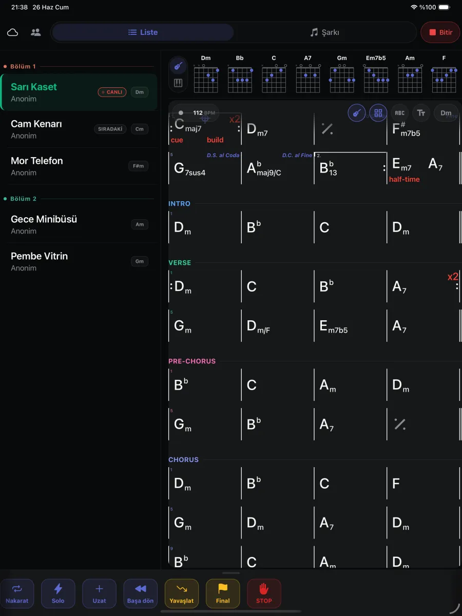 Maestrom on iPad: the maestro’s live screen with the setlist on the left and the chord chart on the right